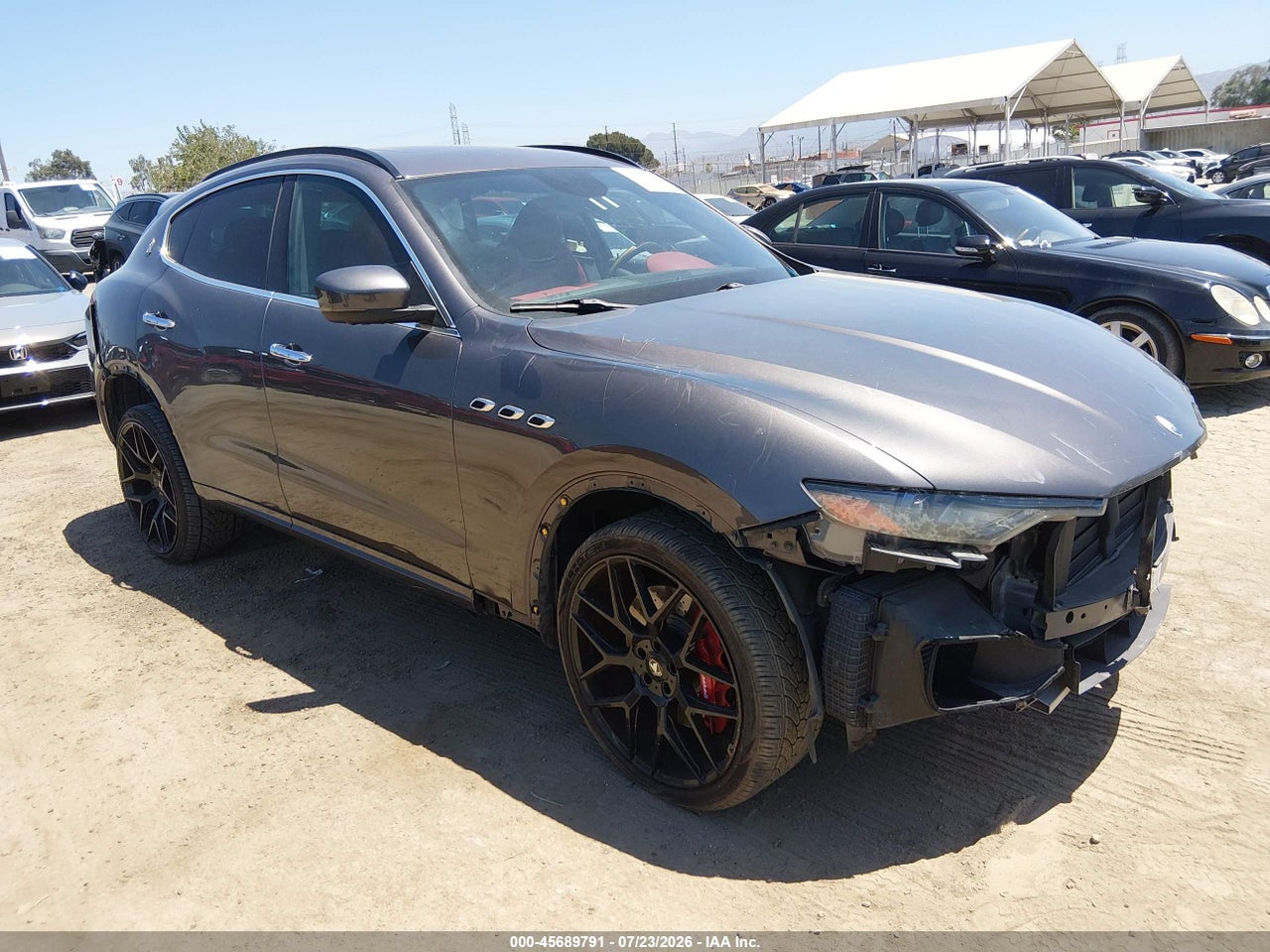 ZN661YUS7HX****** · 2017 MASERATI LEVANTE S