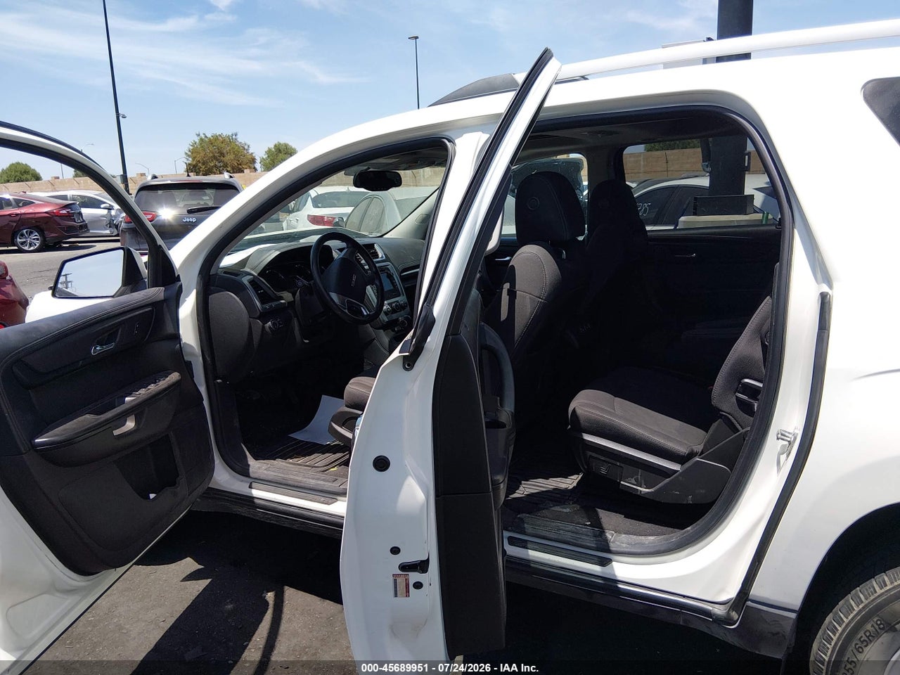 1GKKRPKD1DJ****** · 2013 GMC ACADIA SLE-2 · 8/11