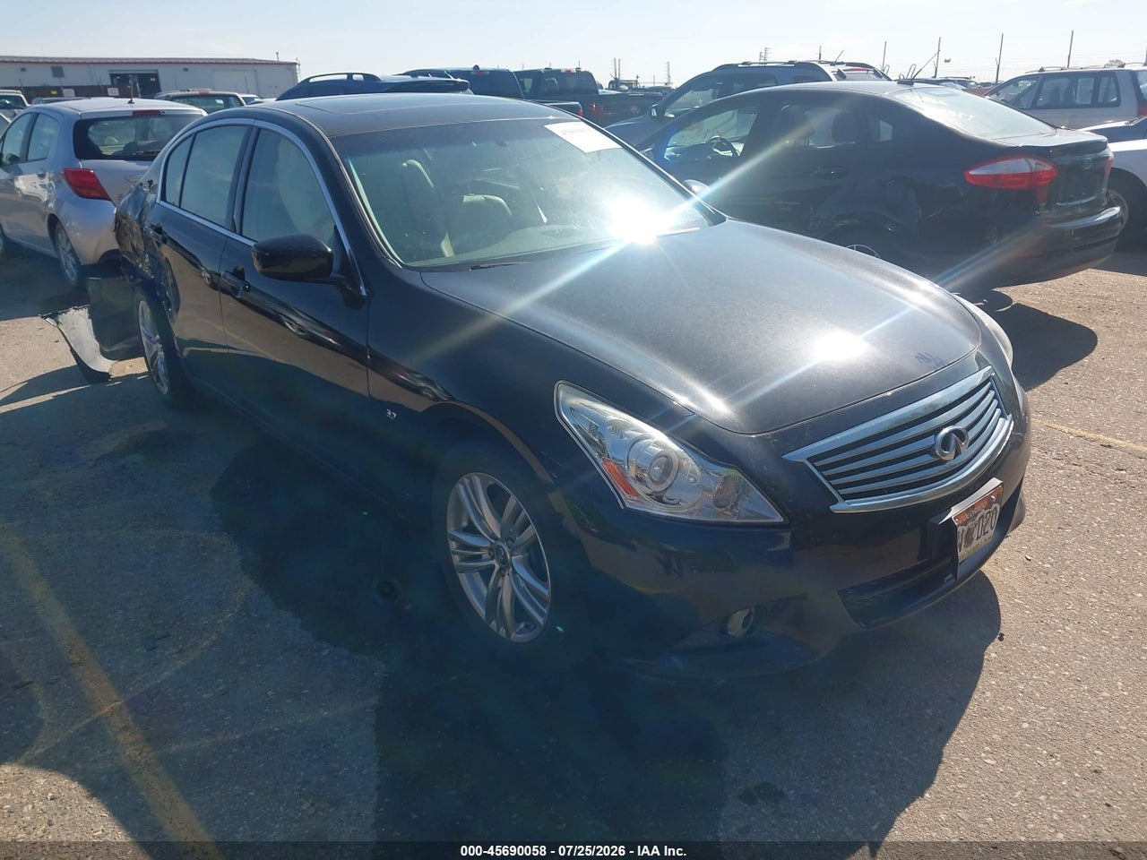 JN1CV6AR8FM****** · 2015 INFINITI Q40