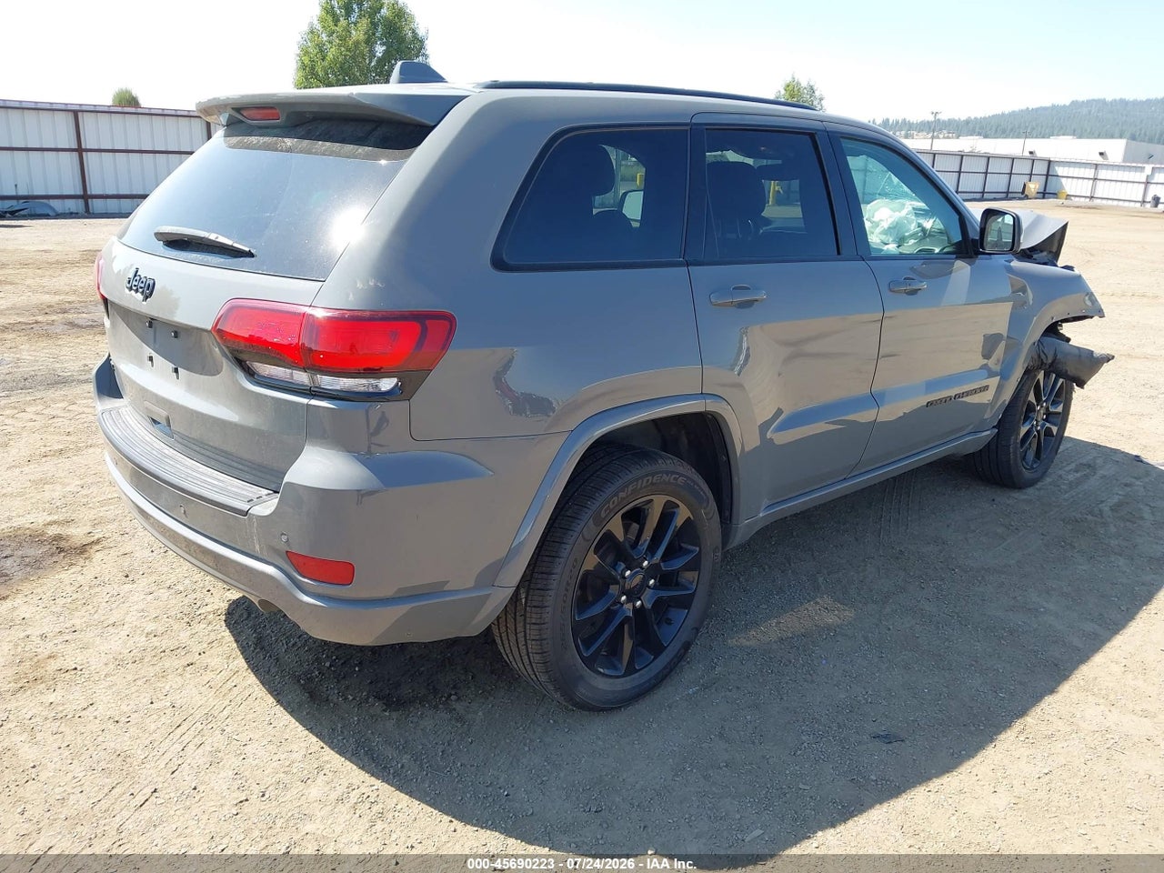 2020 JEEP GRAND CHEROKEE ALTITUDE 4X4 · 4/11
