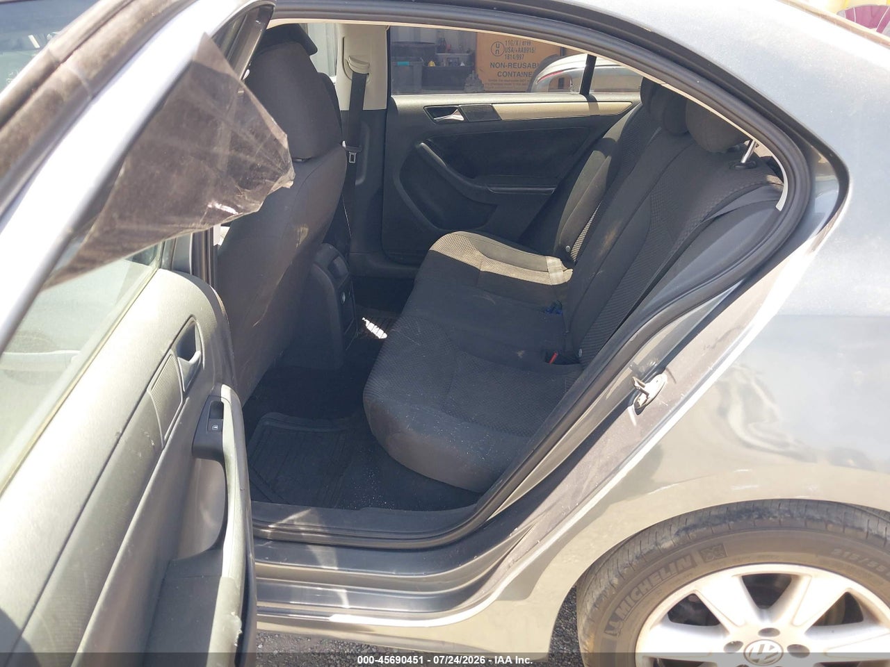 3VW2K7AJ9EM****** · 2014 VOLKSWAGEN JETTA 2.0L S · 8/11