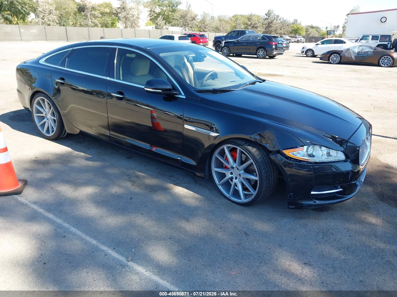 SAJWA2GB5BL****** · 2011 JAGUAR XJ XJL