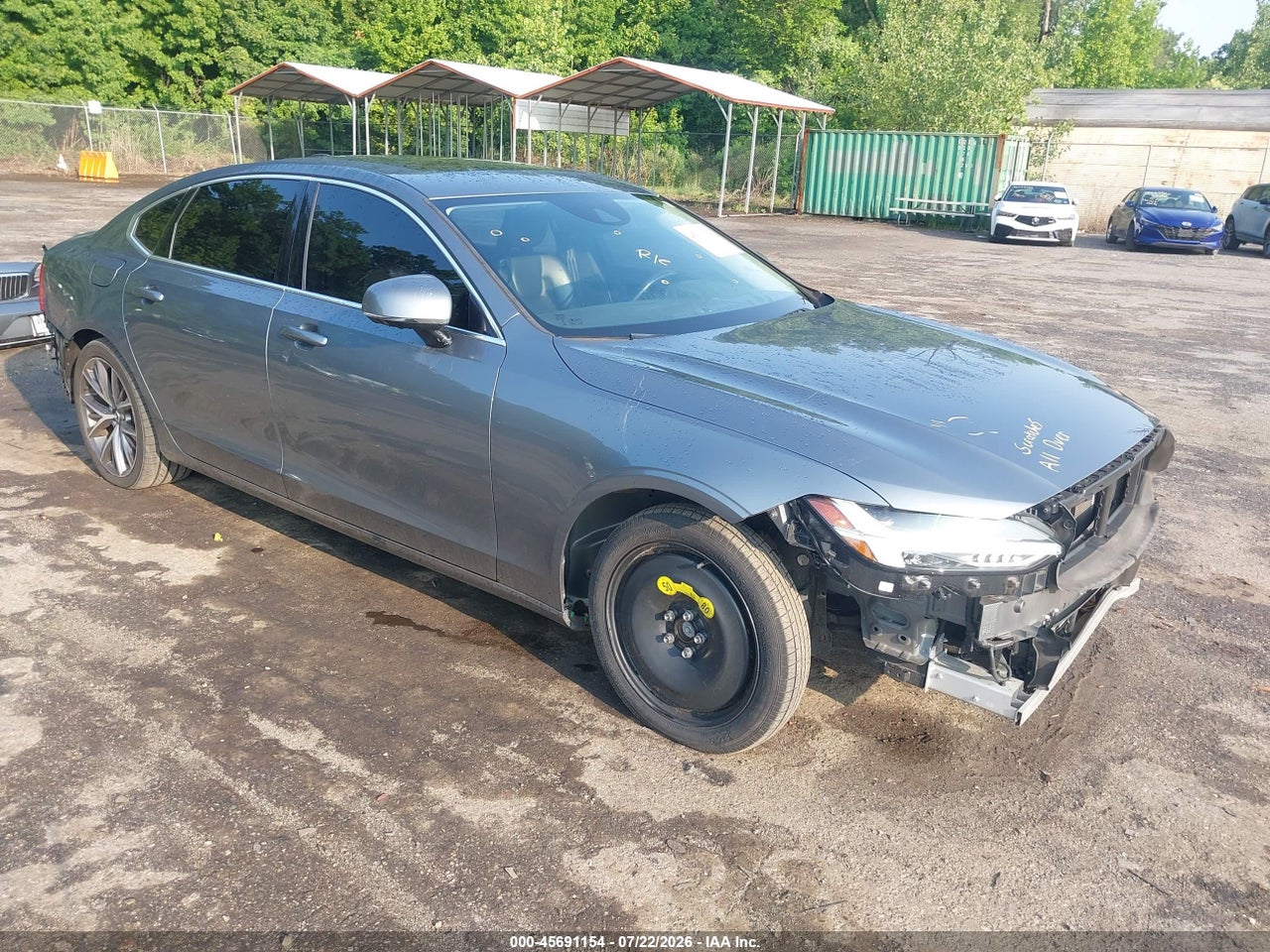 LVY992MK8JP****** · 2018 VOLVO S90 T6 MOMENTUM