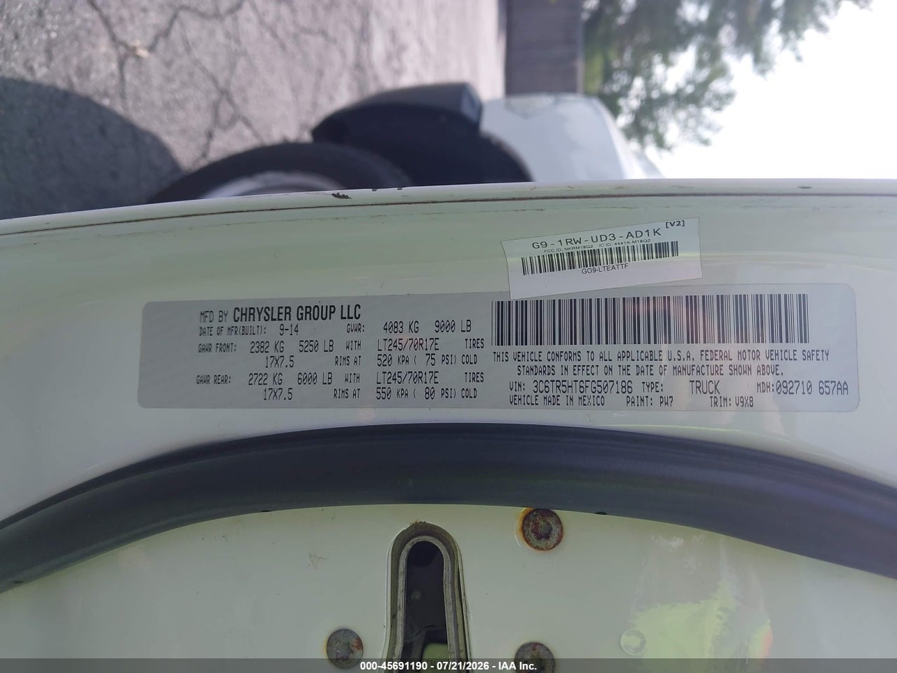 3C6TR5HT6FG****** · 2015 RAM 2500 TRADESMAN · 9/10