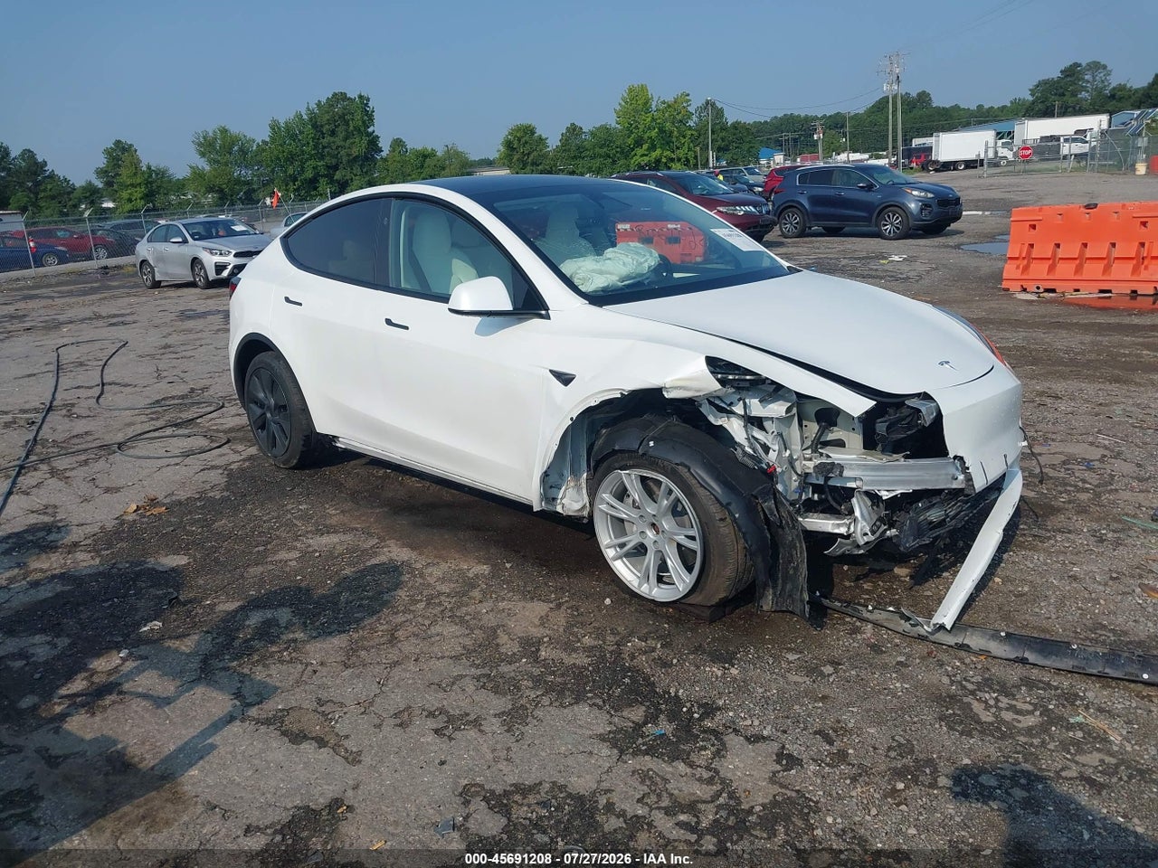 7SAYGAEE7RF****** · 2024 TESLA MODEL Y LONG RANGE DUAL MOTOR ALL-WHEEL DRIVE