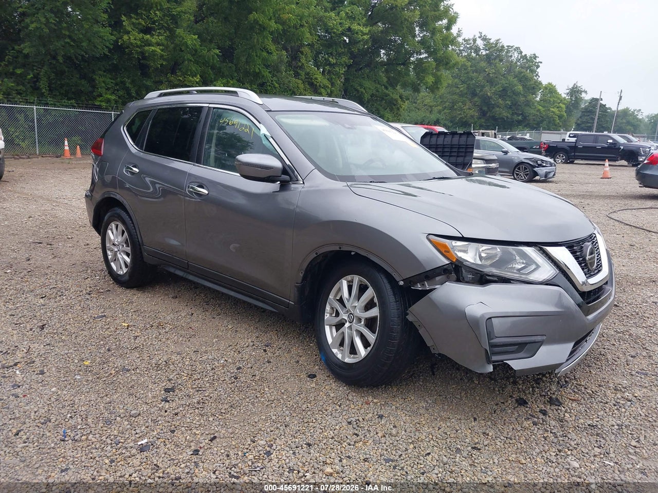 KNMAT2MT9LP****** · 2020 NISSAN ROGUE SV FWD