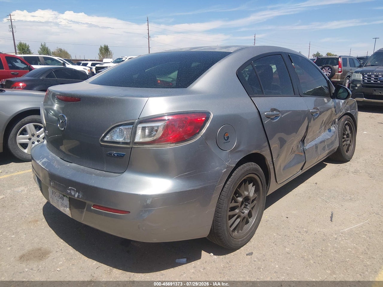 2013 MAZDA 3 I · 4/11