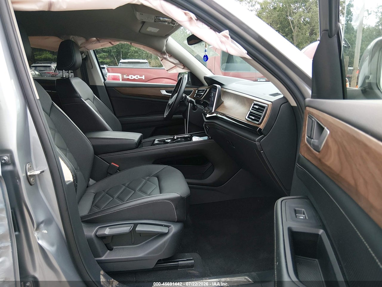 2024 VOLKSWAGEN ATLAS 2.0T SE W/TECHNOLOGY · 5/11
