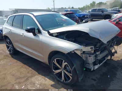 2024 VOLVO XC60 B5 ULTIMATE DARK THEME
