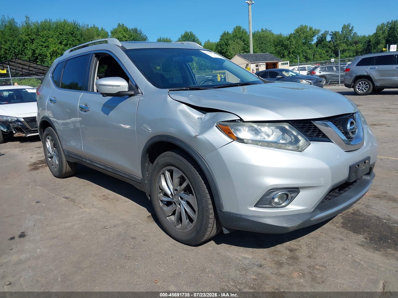 5N1AT2MV0FC****** · 2015 NISSAN ROGUE SL