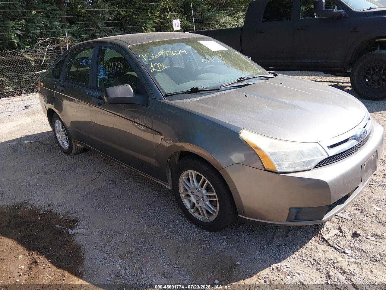 1FAHP3FN4AW****** · 2010 FORD FOCUS SE