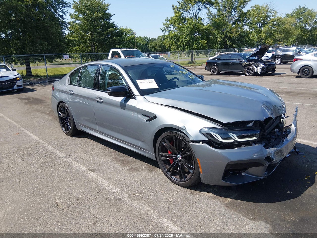 2023 BMW M5