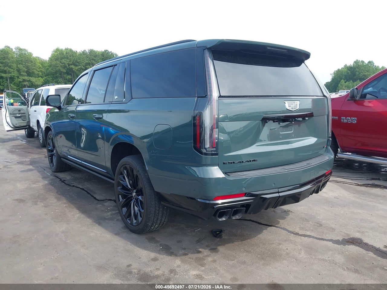 2025 CADILLAC ESCALADE ESV V-SERIES · 3/11