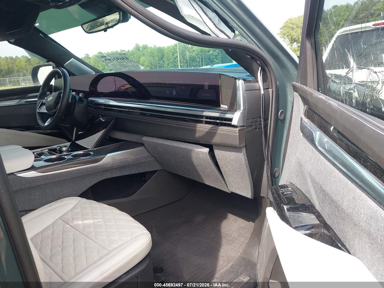 2025 CADILLAC ESCALADE ESV V-SERIES · 5/11