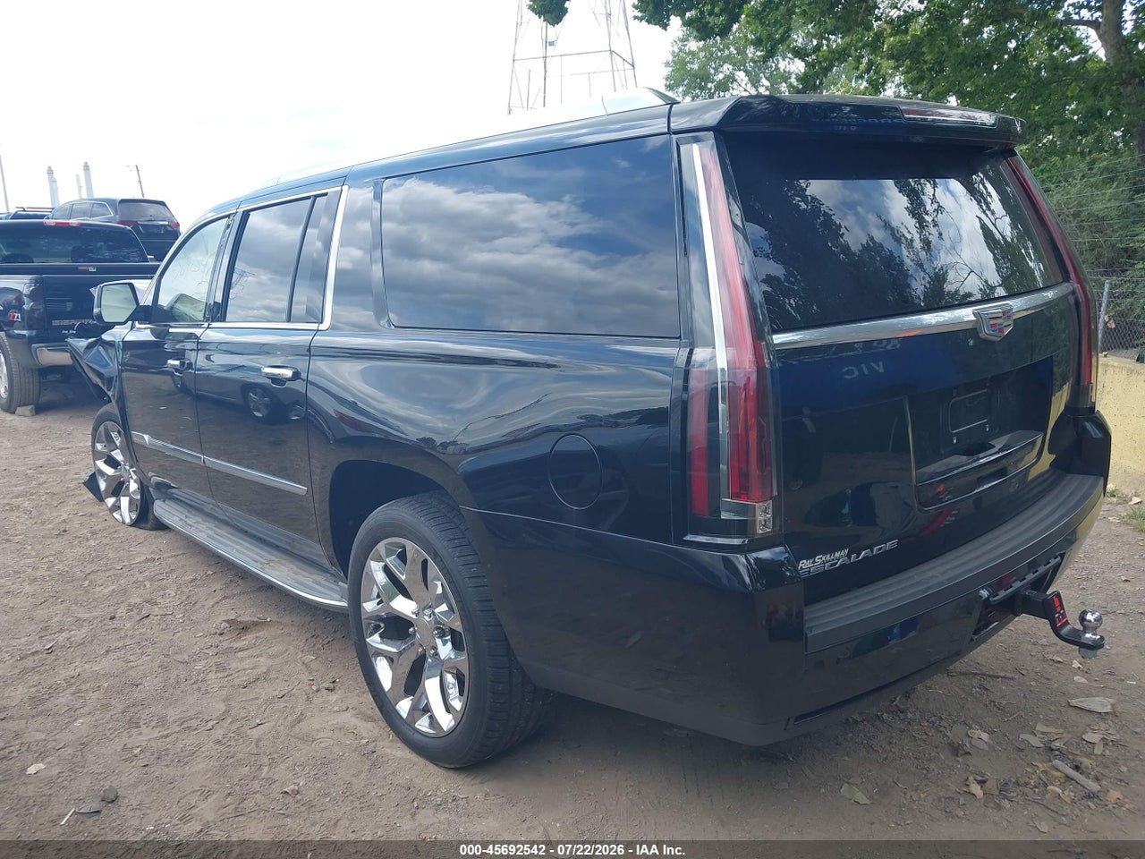 2015 CADILLAC ESCALADE ESV LUXURY · 3/11