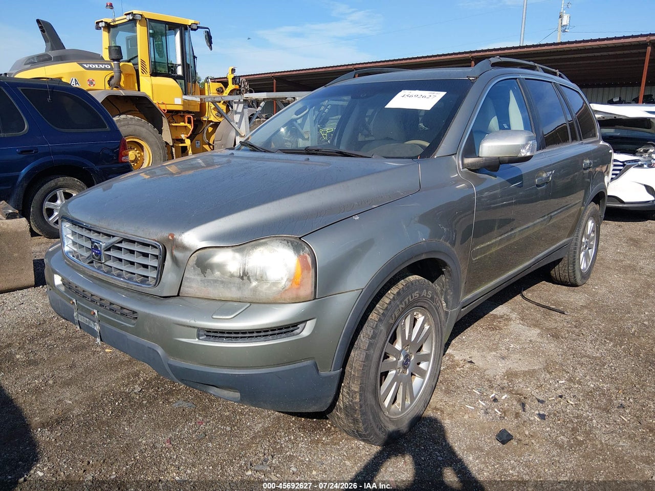 YV4CZ982681****** · 2008 VOLVO XC90 3.2 · 2/11