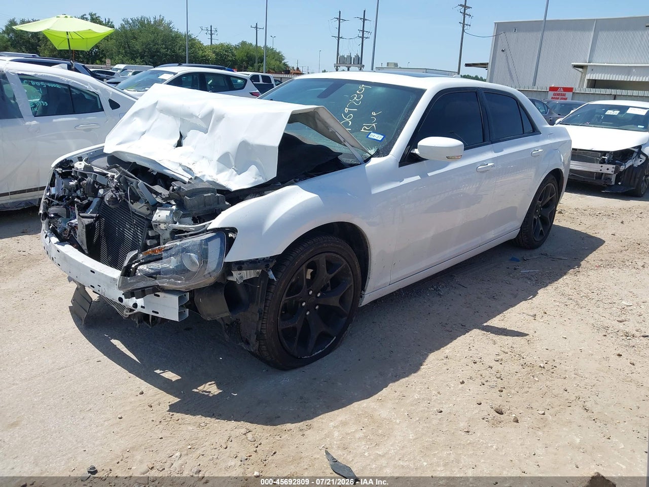 2023 CHRYSLER 300 300S · 2/11