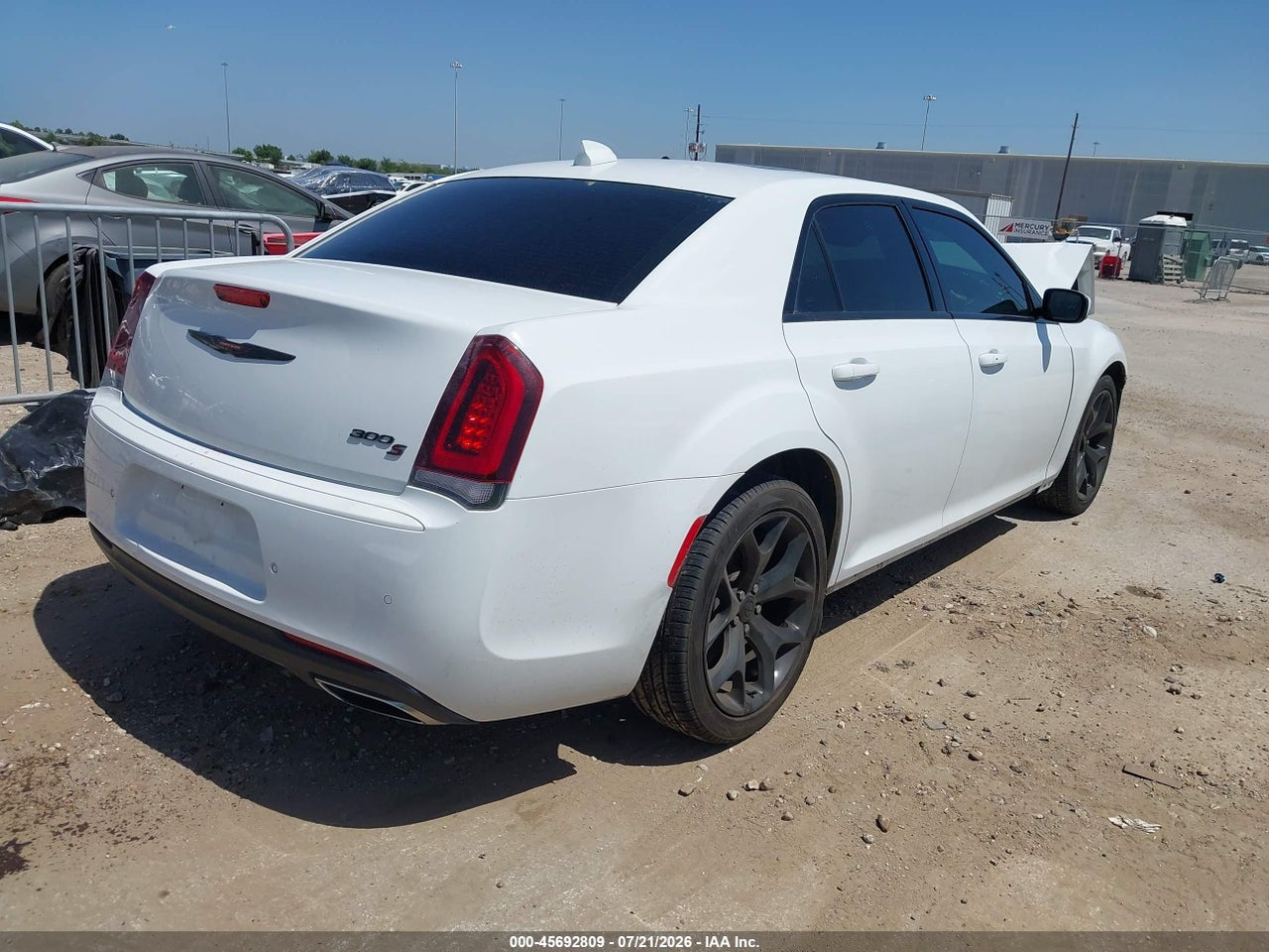 2023 CHRYSLER 300 300S · 4/11