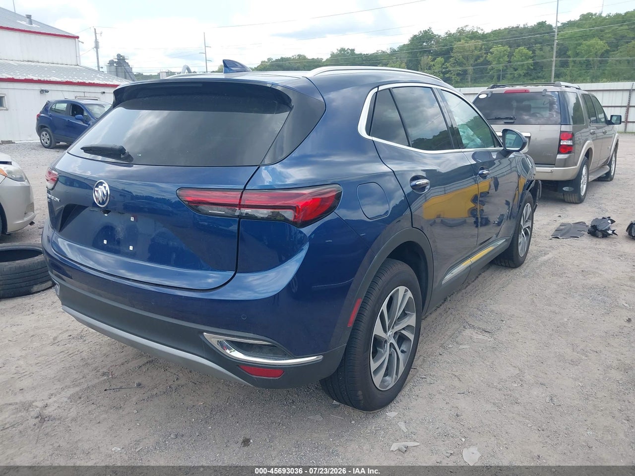 2023 BUICK ENVISION ESSENCE AWD · 4/11