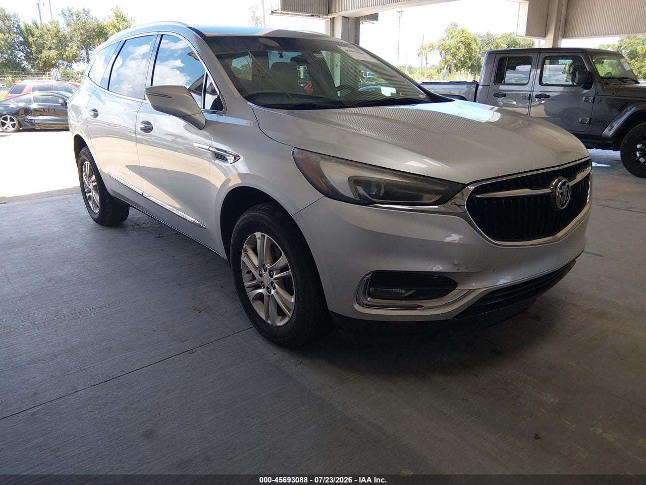 5GAERBKW4JJ****** · 2018 BUICK ENCLAVE ESSENCE