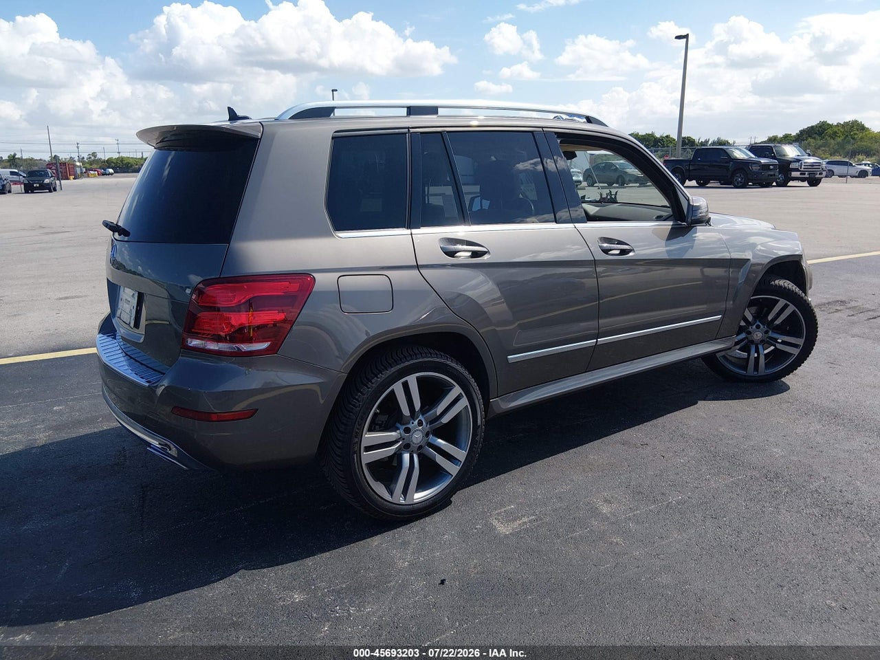 2014 MERCEDES-BENZ GLK 350 · 4/11