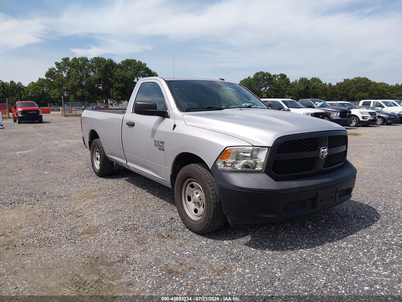 3C6JR6DG5KG****** · 2019 RAM 1500 CLASSIC TRADESMAN  4X2 8' BOX