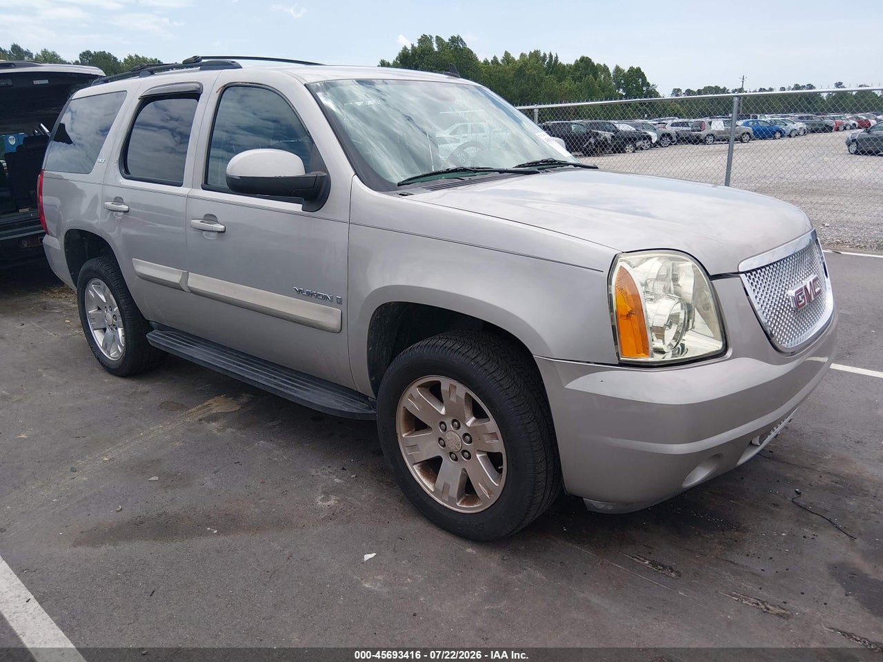 1GKFK13068J****** · 2008 GMC YUKON SLT