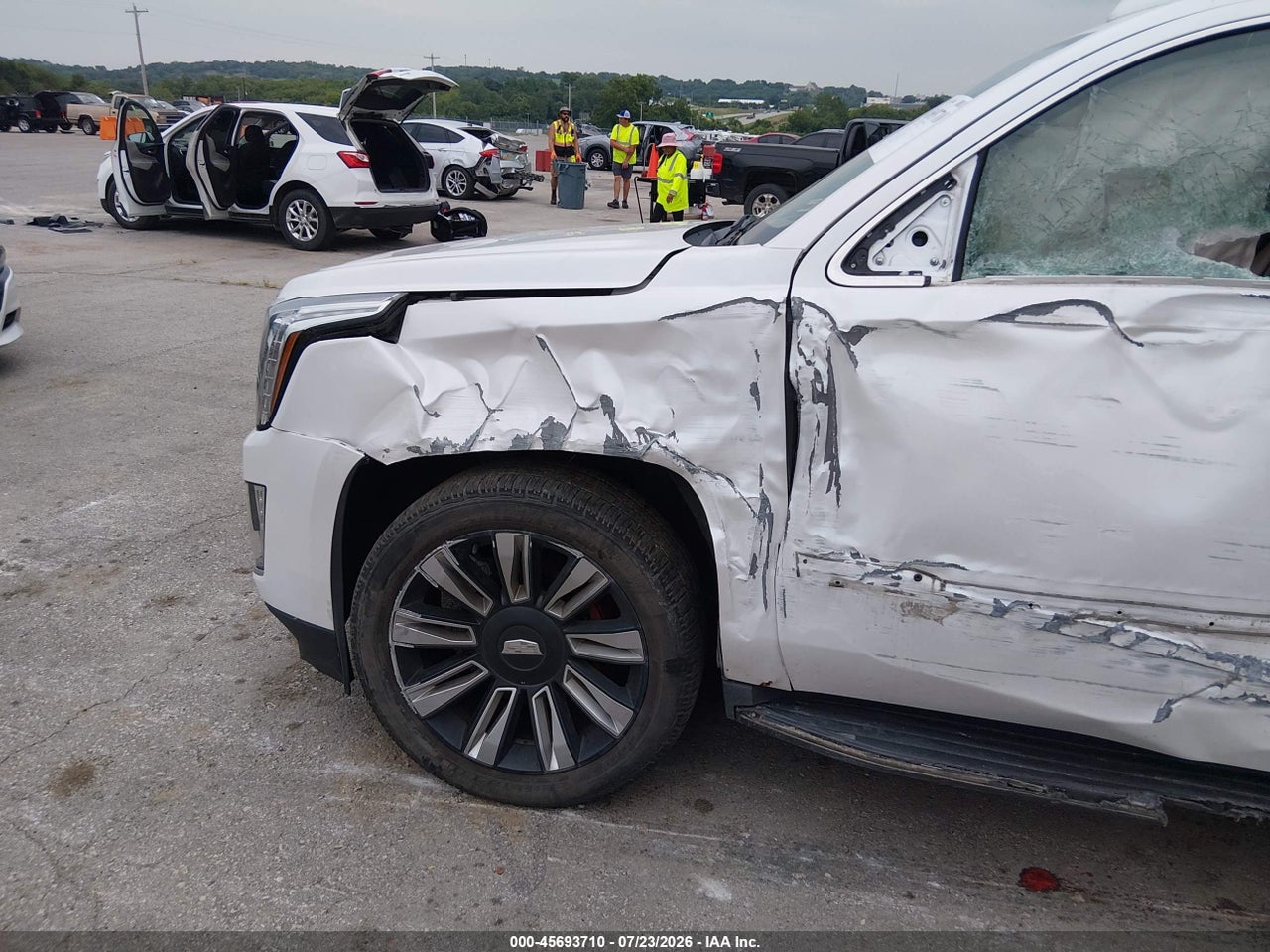 2016 CADILLAC ESCALADE PLATINUM · 6/11