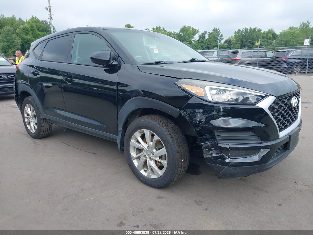 KM8J2CA40LU****** · 2020 HYUNDAI TUCSON SE
