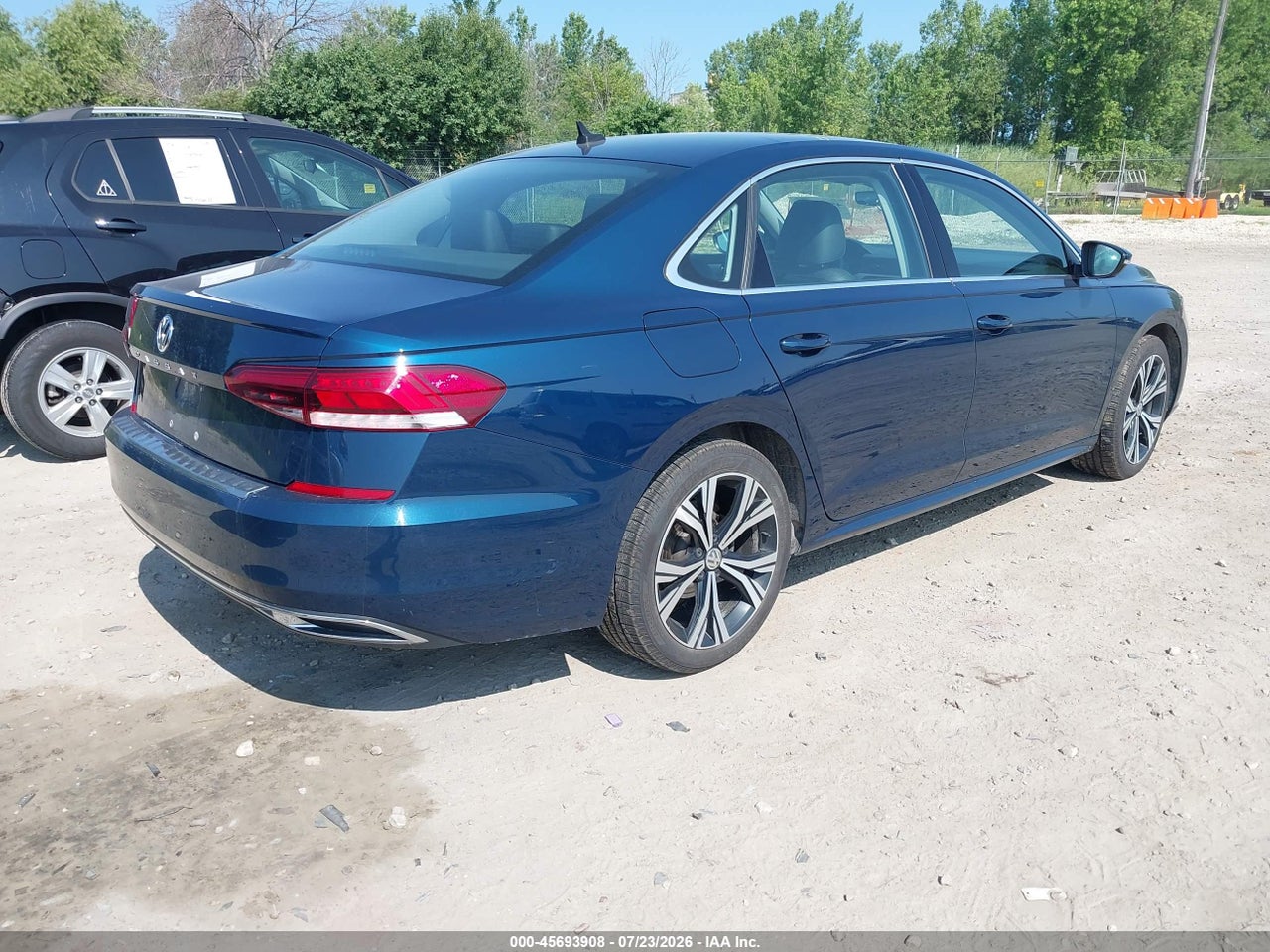 2021 VOLKSWAGEN PASSAT 2.0T SE · 4/11