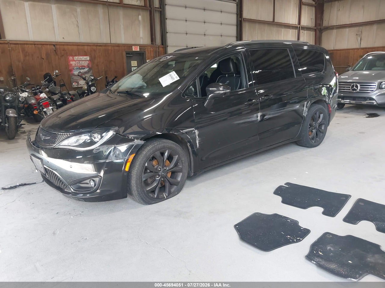 2020 CHRYSLER PACIFICA LIMITED · 2/11