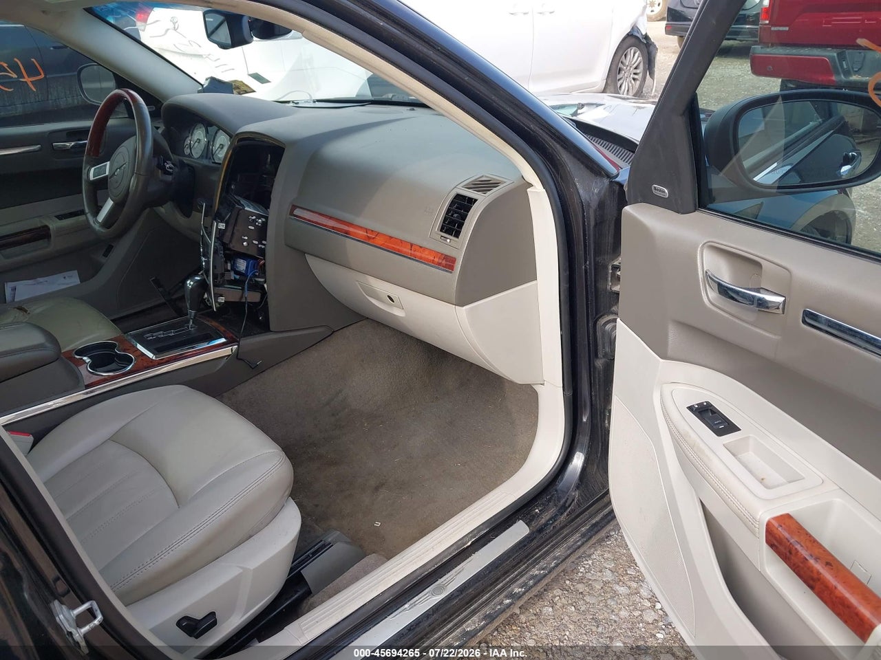 2010 CHRYSLER 300C HEMI · 5/11