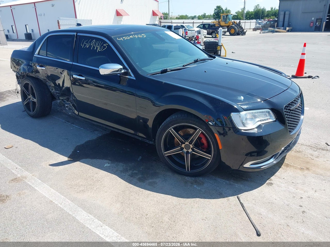 2C3CCAKGXHH****** · 2017 CHRYSLER 300C AWD
