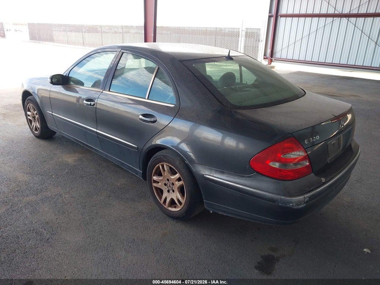 2003 MERCEDES-BENZ E 320 · 3/11