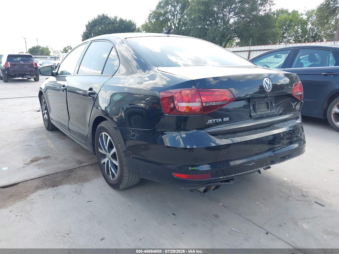 2016 VOLKSWAGEN JETTA 1.4T SE · 3/11