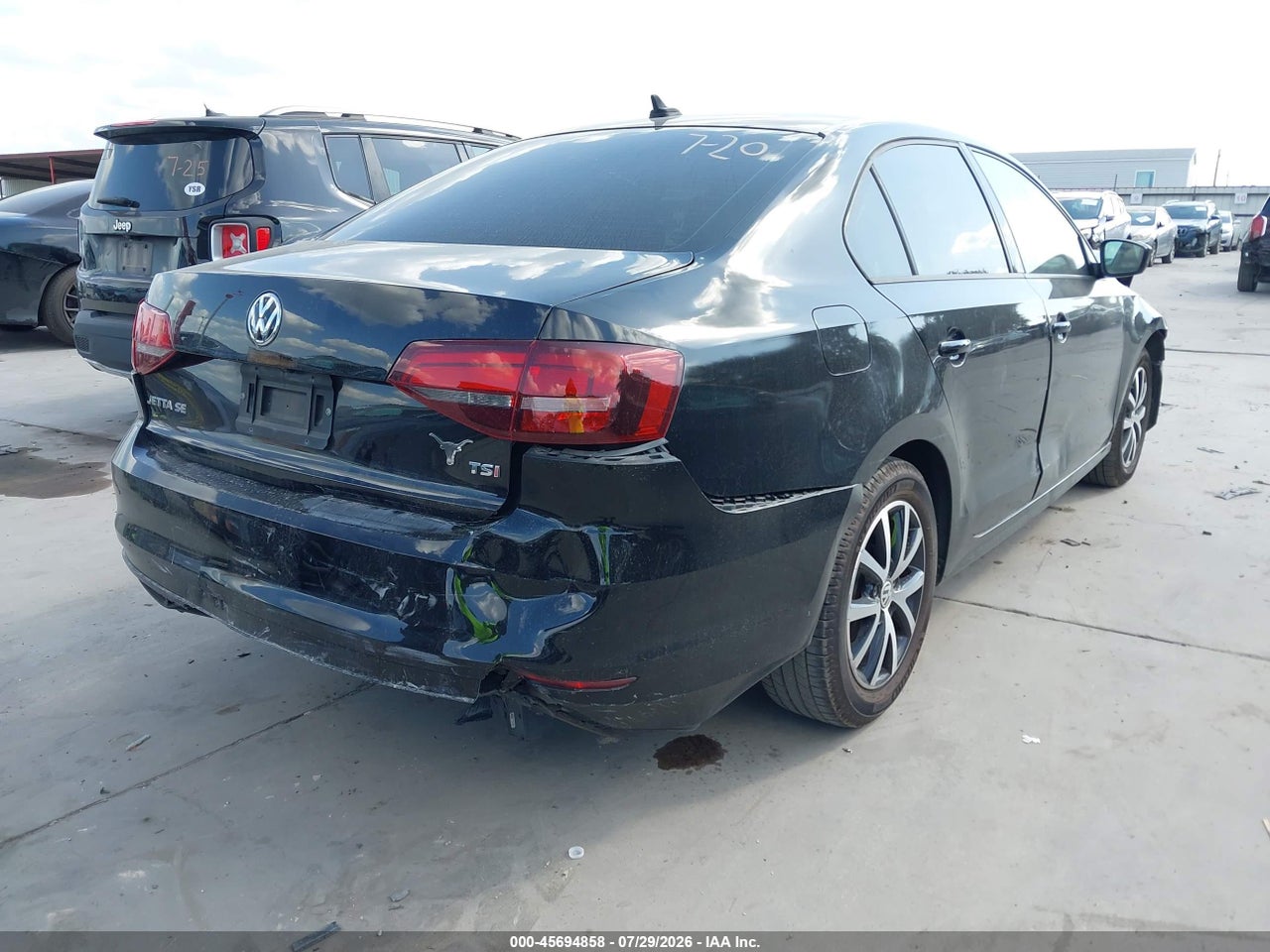 2016 VOLKSWAGEN JETTA 1.4T SE · 4/11