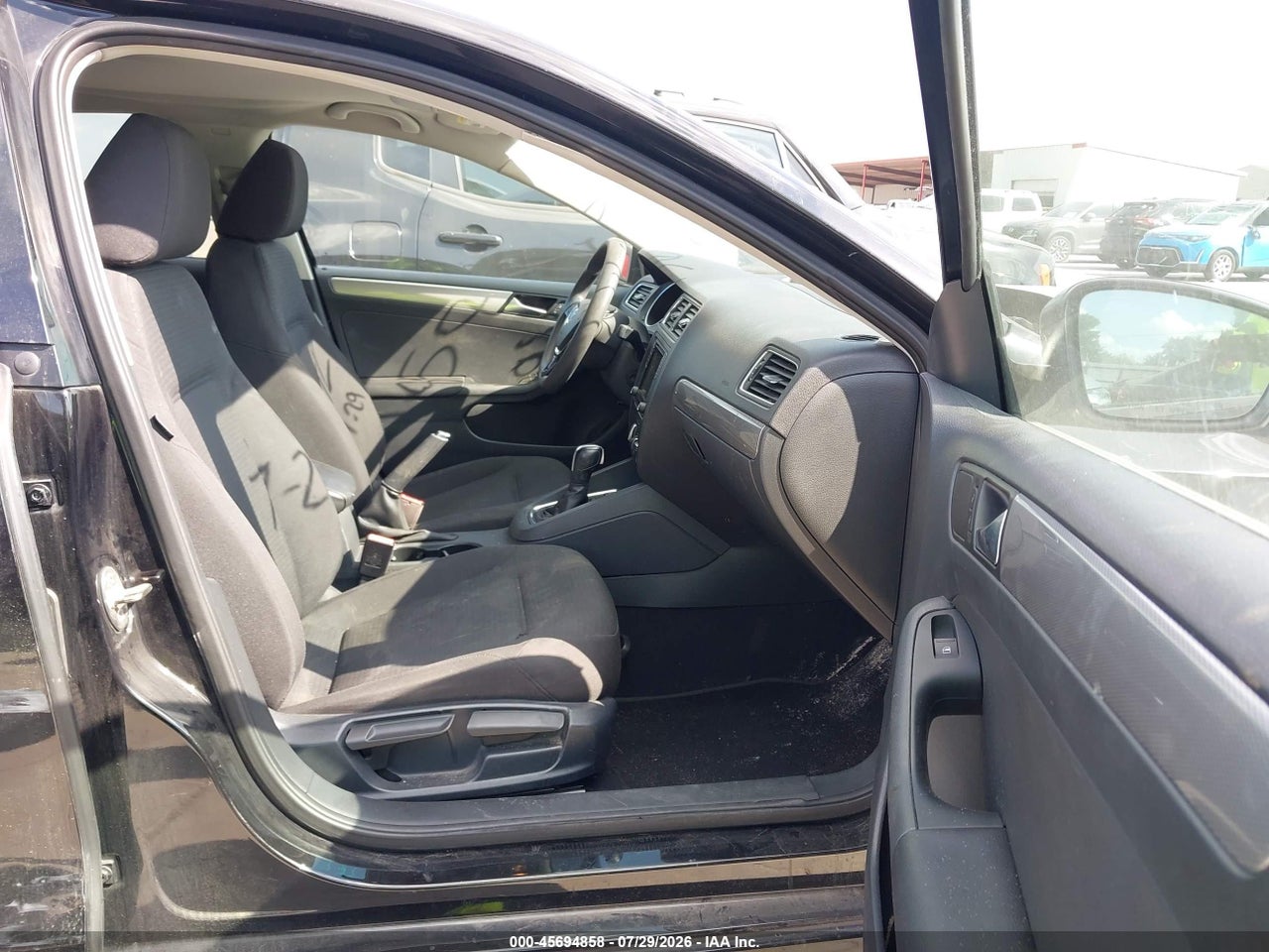 2016 VOLKSWAGEN JETTA 1.4T SE · 5/11