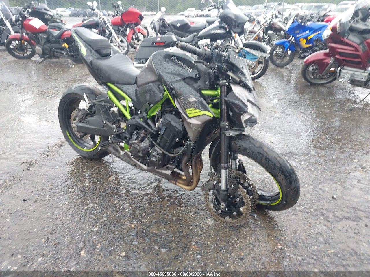 ML5ZRDF13LD****** · 2020 KAWASAKI ZR900 F