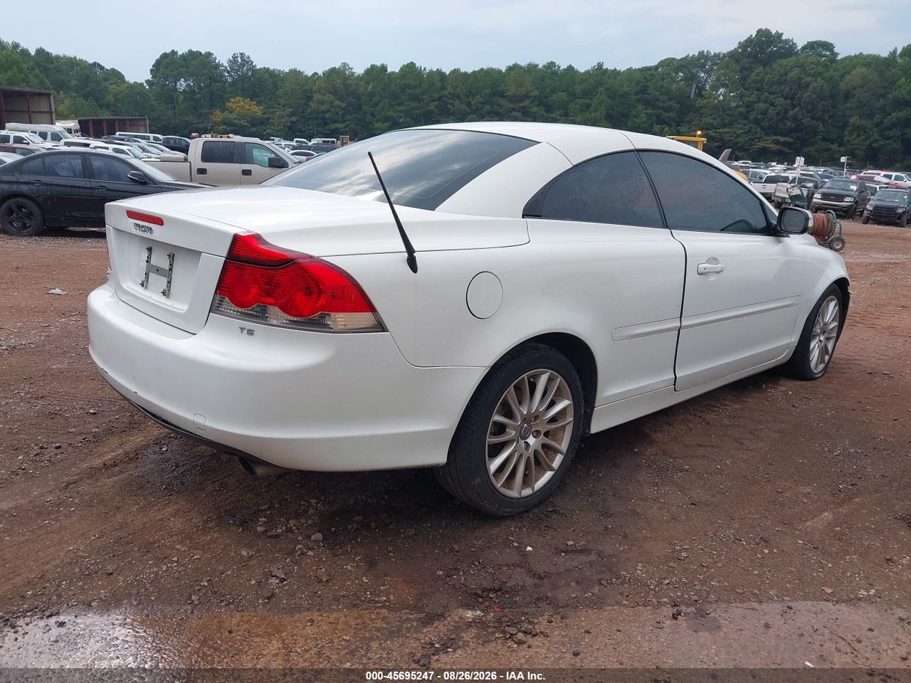 2008 VOLVO C70 T5 M · 4/10