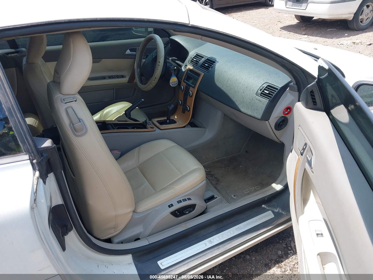2008 VOLVO C70 T5 M · 5/10