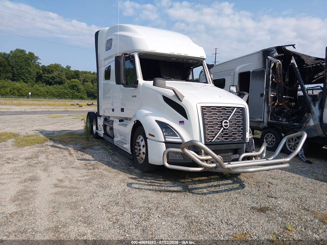 4V4NC9EH1PN****** · 2023 VOLVO VNL