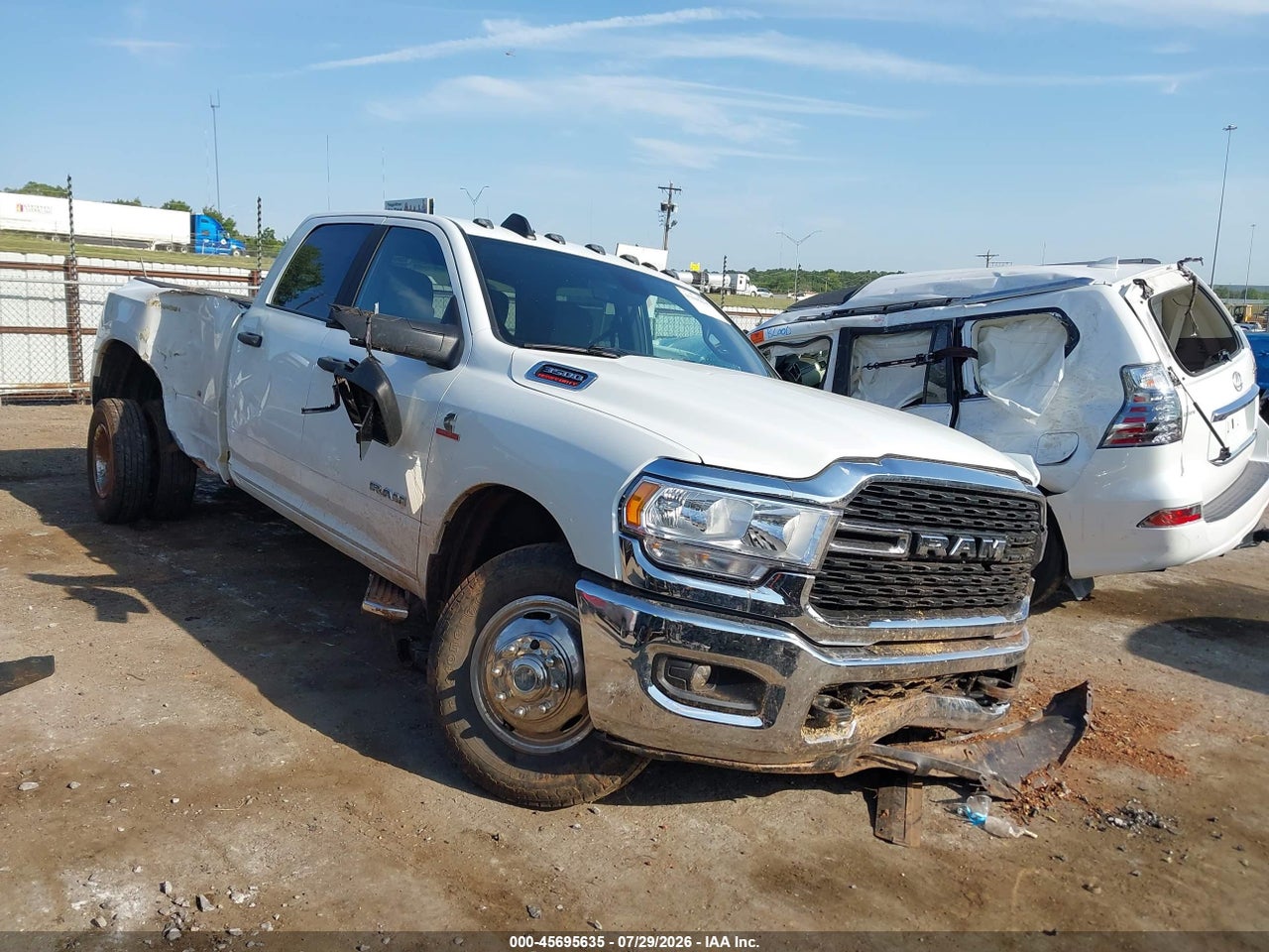2024 RAM 3500 BIG HORN 4X4 8' BOX