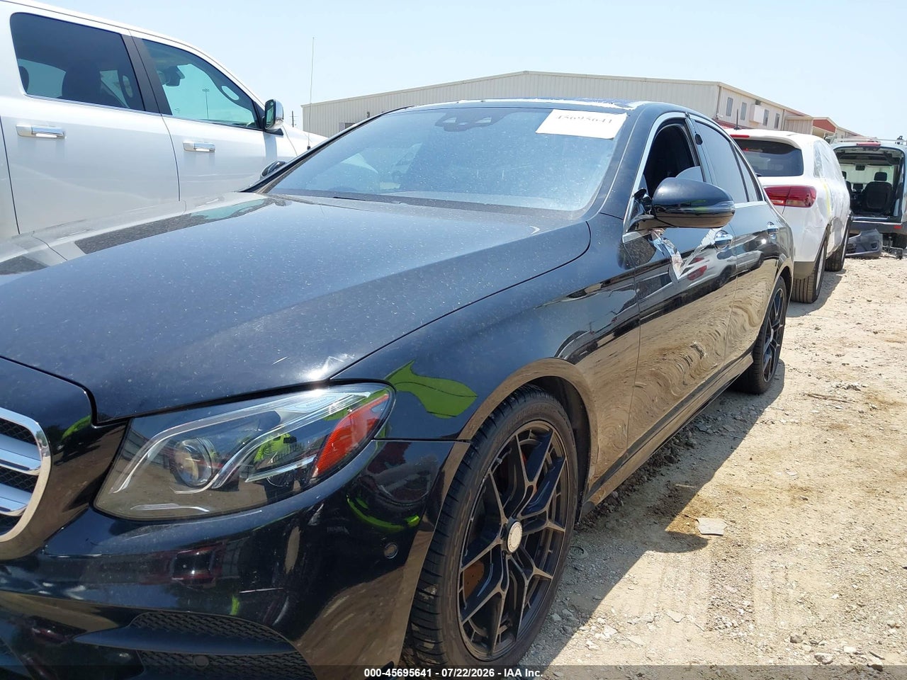 2017 MERCEDES-BENZ E 300 · 6/11