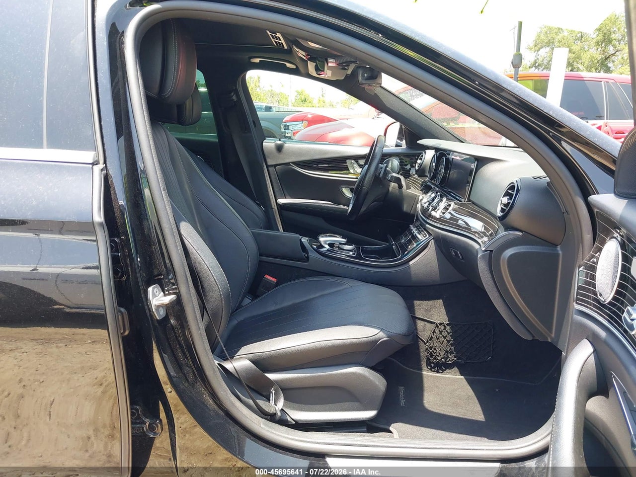 2017 MERCEDES-BENZ E 300 · 5/11
