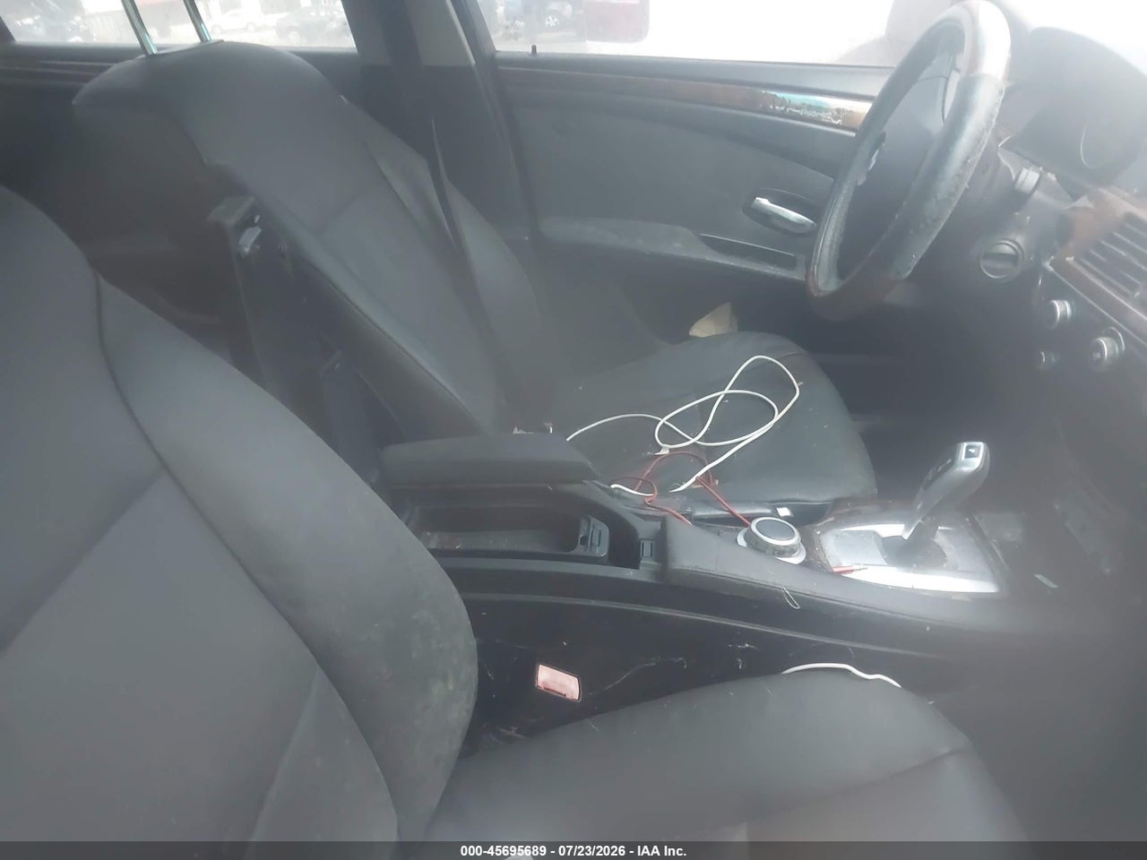 2008 BMW 528XI · 5/10