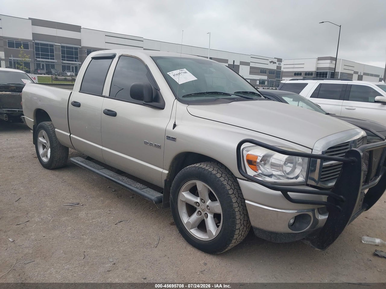 1D7HA182X8J****** · 2008 DODGE RAM 1500 SLT