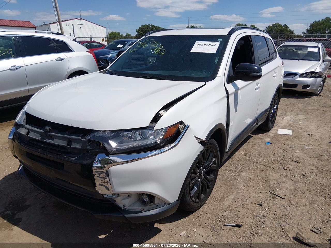2018 MITSUBISHI OUTLANDER LE · 2/11