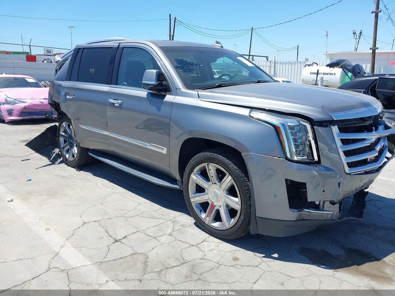 1GYS3BKJ0KR****** · 2019 CADILLAC ESCALADE LUXURY