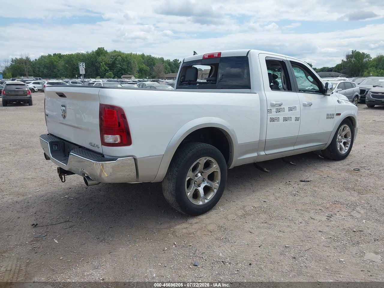 2014 RAM 1500 LARAMIE · 4/11