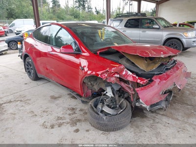 7SAYGDEE9NF****** · 2022 TESLA MODEL Y LONG RANGE DUAL MOTOR ALL-WHEEL DRIVE
